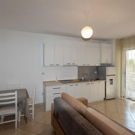 아파트 Beachside One-bedroom Flat