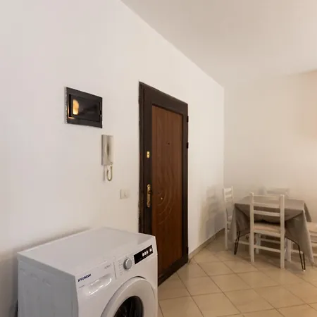 Beachside One-bedroom Flat 아파트 *