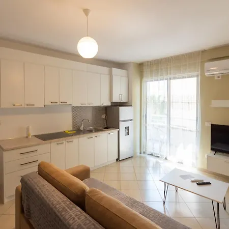 Beachside One-bedroom Flat 아파트 Durrës